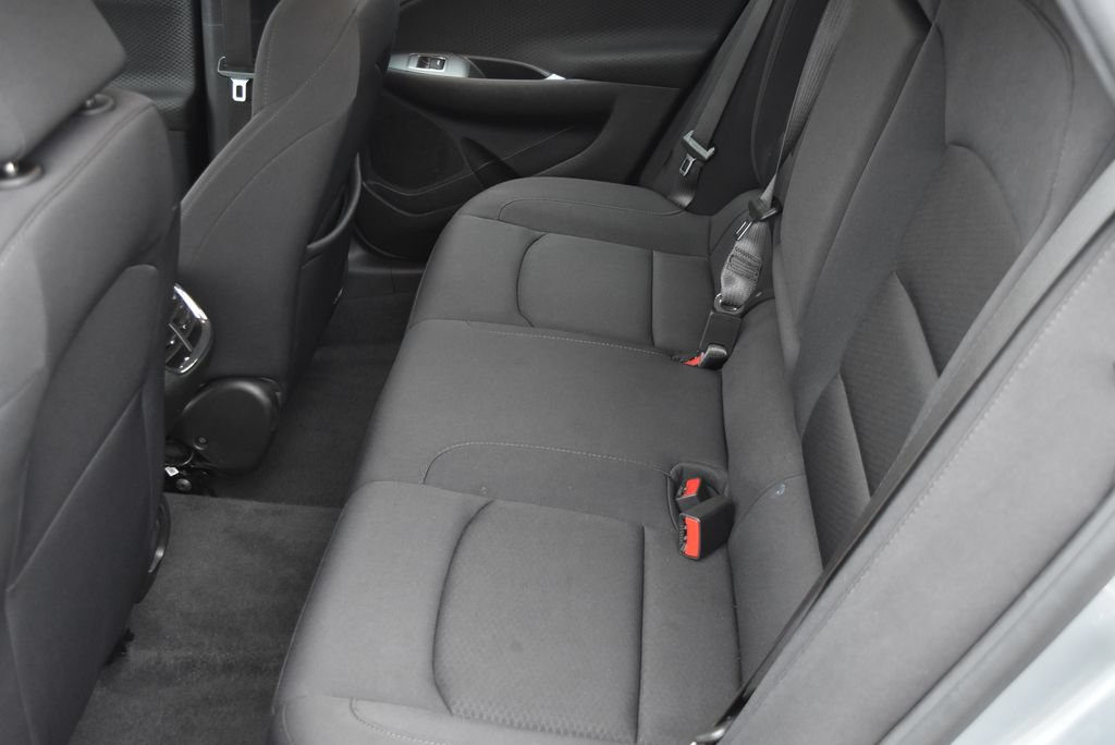 Used 2024 Chevrolet Malibu LT FWD image 9