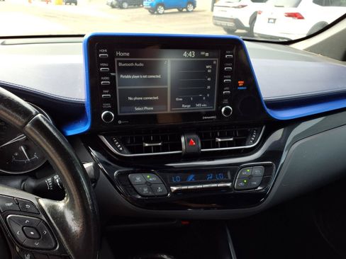 Certified 2020 Toyota C-HR XLE FWD image 8