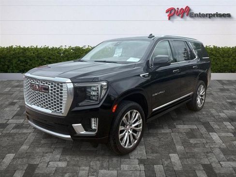 Used 2021 GMC Yukon Denali w/ Denali Ultimate Package AWD/4WD image 3