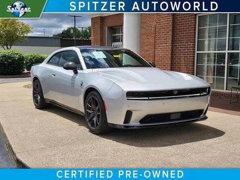 Used 2024 Dodge Charger R/T Scat Pack w/ Plus Group image 1