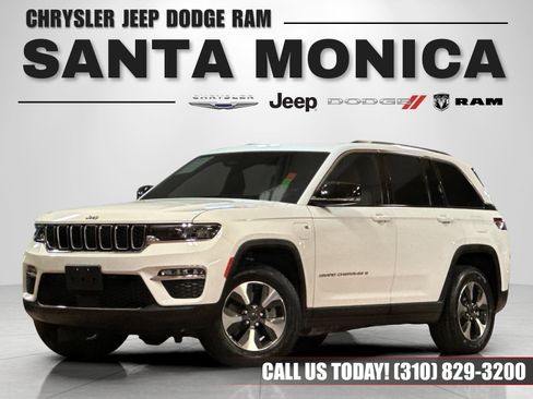 Used 2022 Jeep Grand Cherokee Limited 4xe image 1