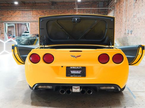 Used 2010 Chevrolet Corvette Grand Sport w/ Preferred Equipment Group RWD image 37