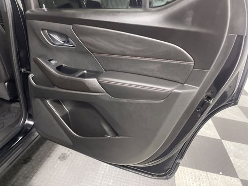 Used 2024 Chevrolet Traverse RS w/ LPO, Floor Liner Package AWD/4WD image 19