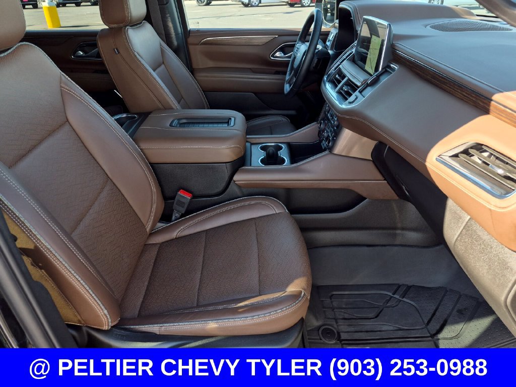 Used 2024 Chevrolet Suburban High Country w/ Max Trailering Package AWD/4WD image 12