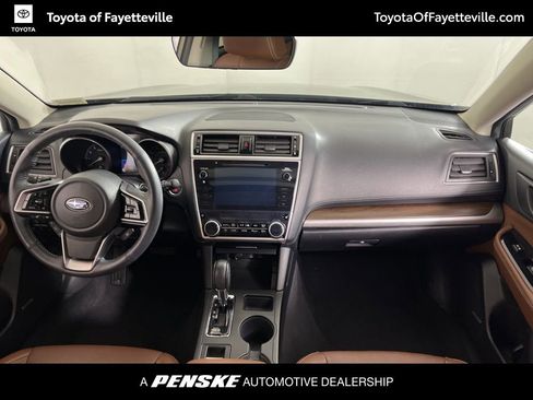 Used 2018 Subaru Outback 2.5i Touring w/ Popular Package #3 image 17