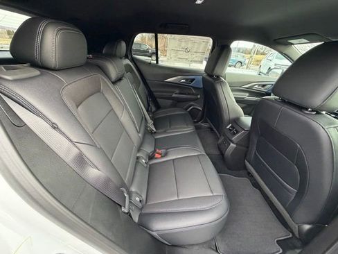 New 2026 Chevrolet Equinox EV LT w/ Convenience Package II FWD image 38