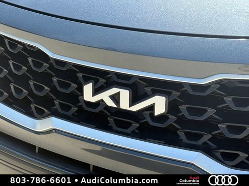 Used 2022 Kia Sorento LX FWD image 6