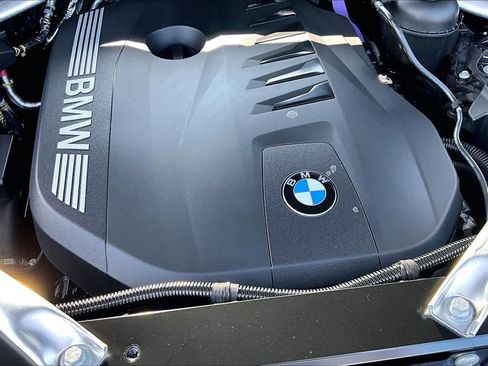 New 2026 BMW X7 xDrive40i w/ Executive Package image 17