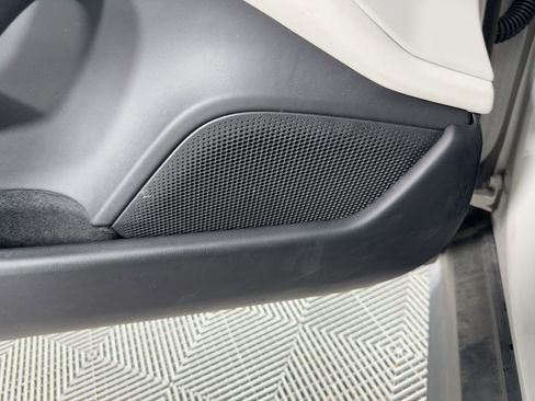 Certified 2022 Porsche Taycan image 22