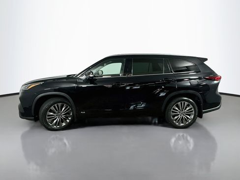 Used 2022 Toyota Highlander Platinum AWD/4WD image 4