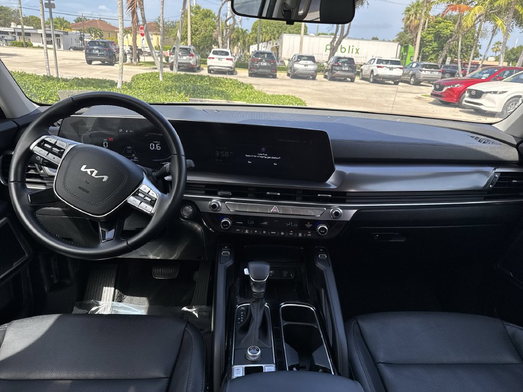 Used 2024 Kia Telluride S FWD image 14