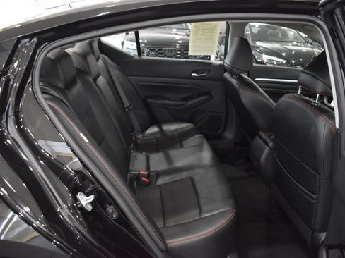 Used 2023 Nissan Altima 2.5 SR AWD/4WD image 21