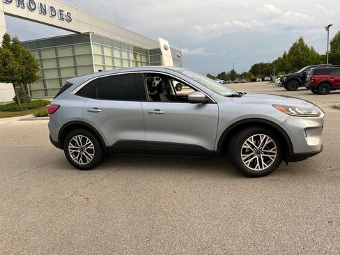 Used 2022 Ford Escape SEL w/ Technology Package image 40