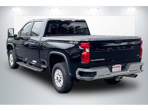 Used 2021 Chevrolet Silverado 2500 LT AWD/4WD image 11