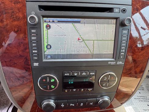 Used 2012 Chevrolet Tahoe LTZ image 6