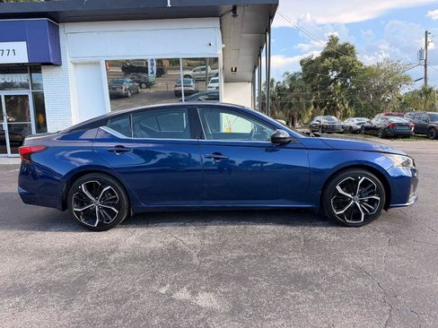 Used 2024 Nissan Altima 2.5 SR FWD image 6
