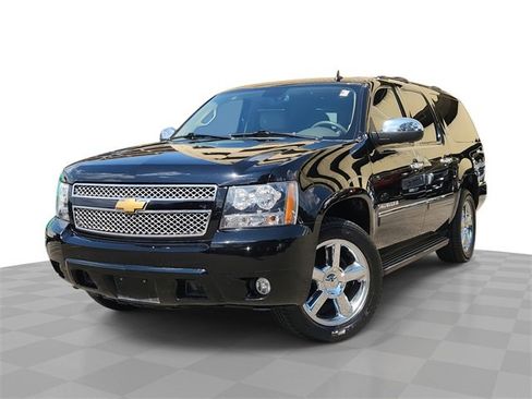 Certified 2013 Chevrolet Suburban LTZ image 1