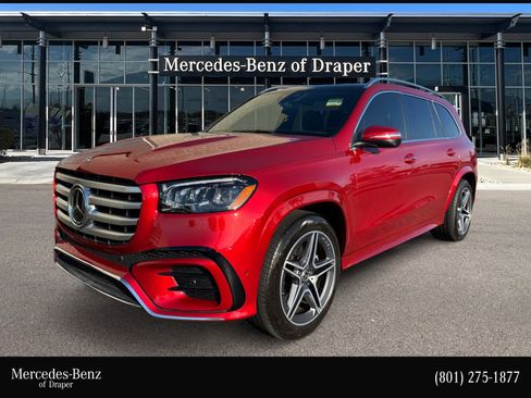 Used 2025 Mercedes-Benz GLS 450 4MATIC image 1