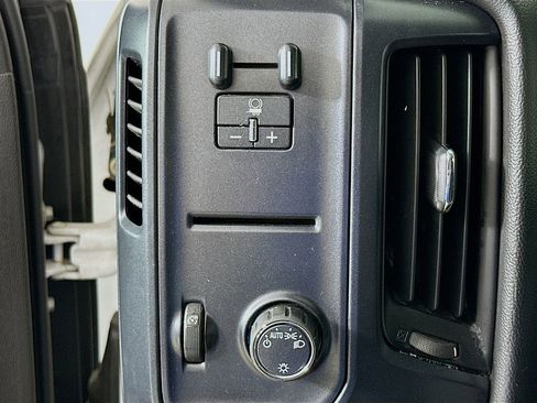 Used 2017 GMC Sierra 2500 4x4 Double Cab w/ Sierra Convenience Package image 12