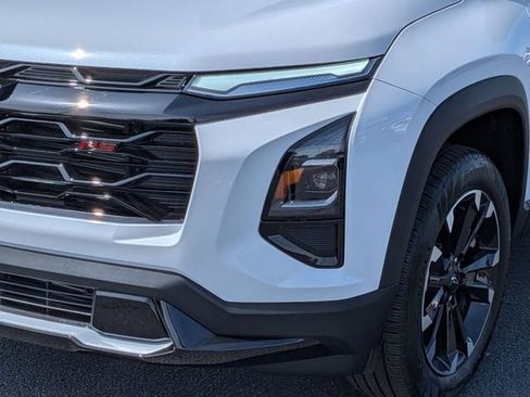 New 2026 Chevrolet Equinox RS FWD image 9
