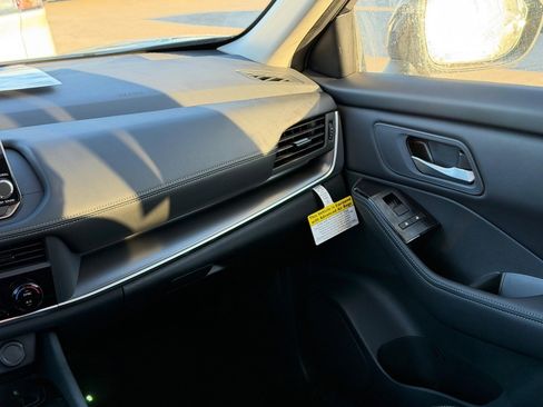 New 2026 Nissan Rogue SV image 10