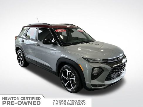 Used 2023 Chevrolet TrailBlazer RS w/ Sun and Liftgate Package FWD image 1