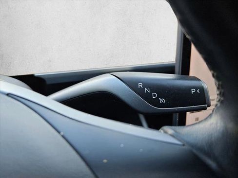 Used 2018 Tesla Model 3 Long Range image 12