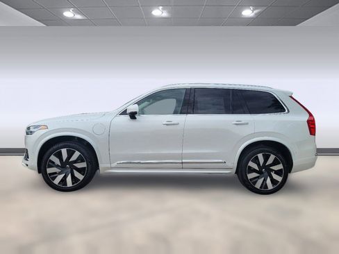 New 2024 Volvo XC90 T8 Plus w/ Protection Package Premier image 2