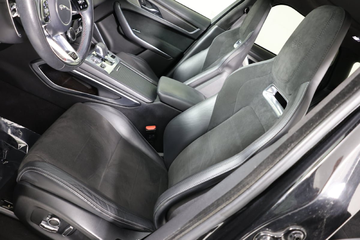 Used 2021 Jaguar F-PACE SVR AWD/4WD image 10