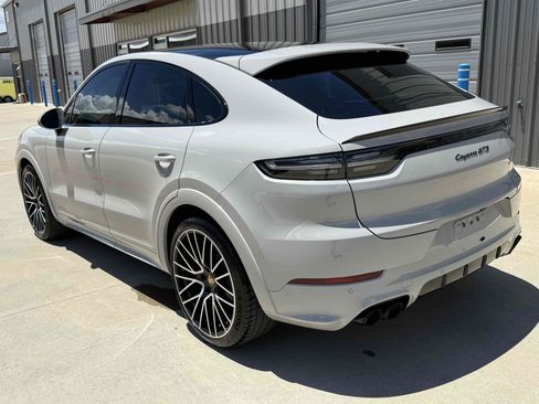 Used 2022 Porsche Cayenne GTS AWD/4WD image 93