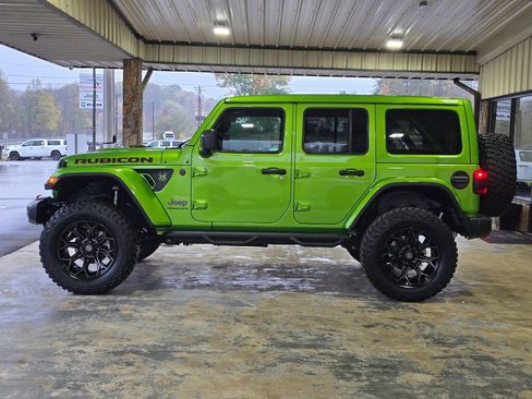 New 2025 Jeep Wrangler Unlimited Rubicon w/ Technology Group image 16