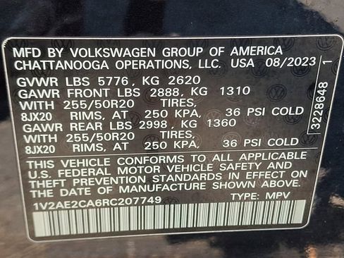 Used 2024 Volkswagen Atlas Cross Sport SEL R-Line AWD/4WD image 28