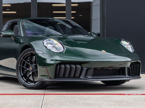 Used 2026 Porsche 911 Targa 4 GTS AWD/4WD image 9