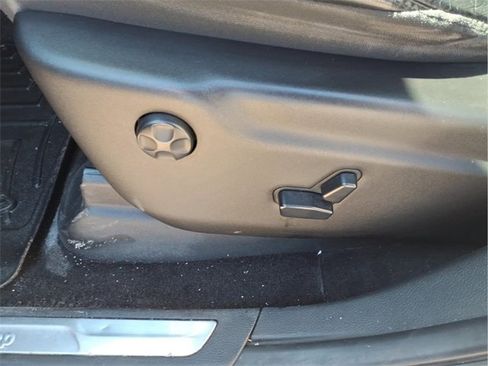 Used 2014 Jeep Grand Cherokee Limited image 13