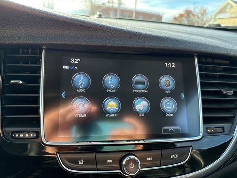 Used 2019 Buick Encore Essence w/ Experience Buick Package image 32