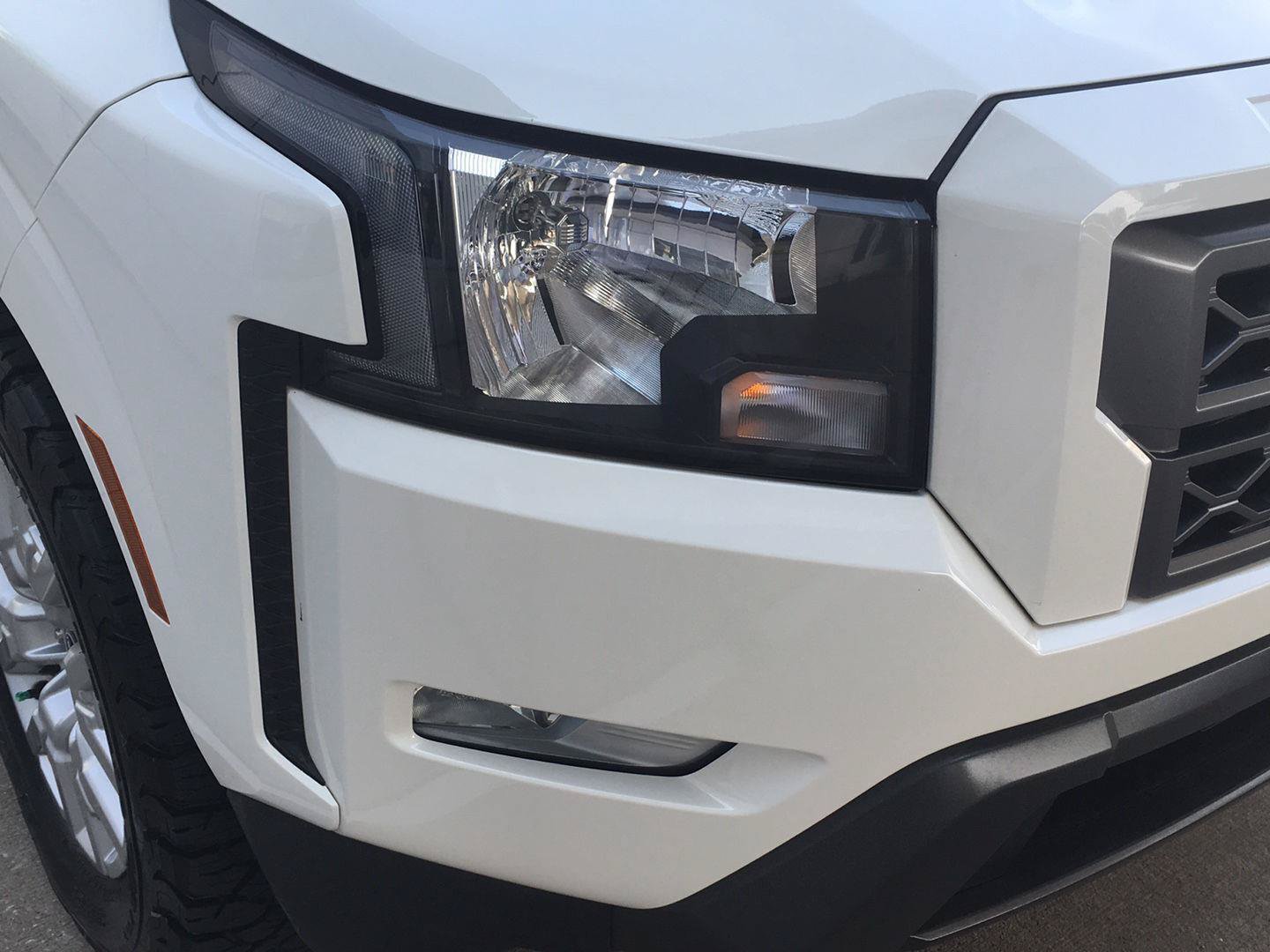 Used 2024 Nissan Frontier SV w/ SV Convenience Package AWD/4WD image 37