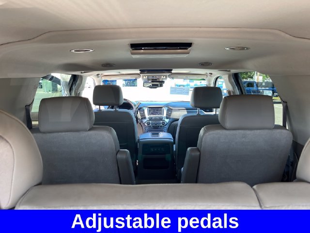 Used 2018 Chevrolet Suburban Premier AWD/4WD image 32