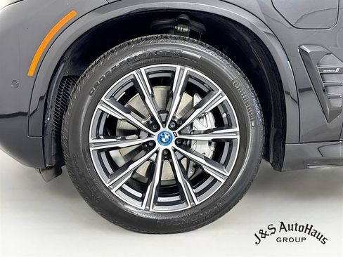 Used 2024 BMW X5 xDrive50e w/ M Sport Package AWD/4WD image 38