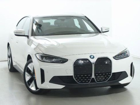 Certified 2023 BMW i4 eDrive35 image 2