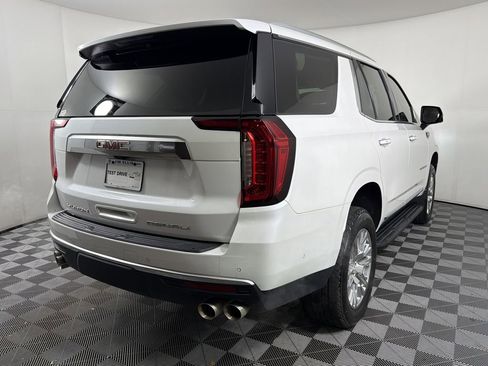 Used 2023 GMC Yukon Denali w/ Advanced Technology Package image 6