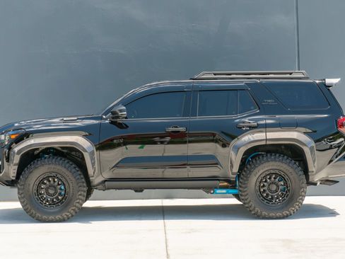 Used 2026 Toyota 4Runner Limited AWD/4WD image 2