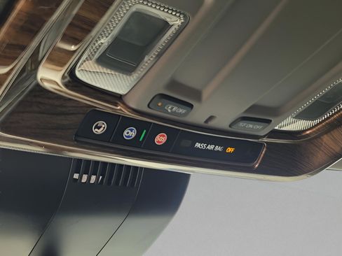 Certified 2025 Chevrolet Silverado 1500 RST image 7