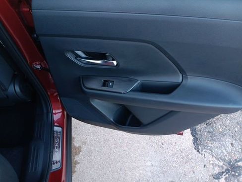 New 2026 Nissan Kicks SV w/ SV Premium Package image 31