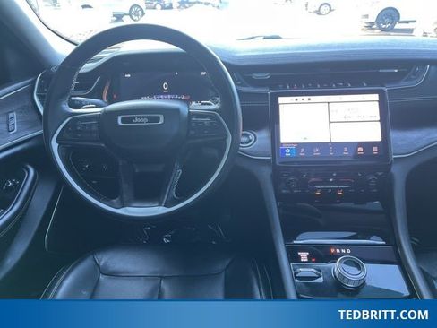 Used 2022 Jeep Grand Cherokee L Limited image 16