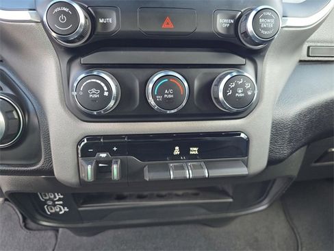 Used 2024 RAM 2500 Big Horn w/ Bed Utility Group image 31