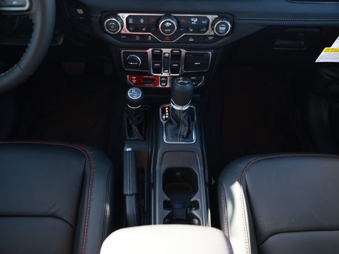 New 2026 Jeep Wrangler Unlimited Rubicon image 26