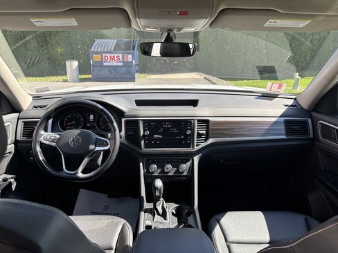 Used 2021 Volkswagen Atlas SE w/ Panoramic Sunroof Package AWD/4WD image 16