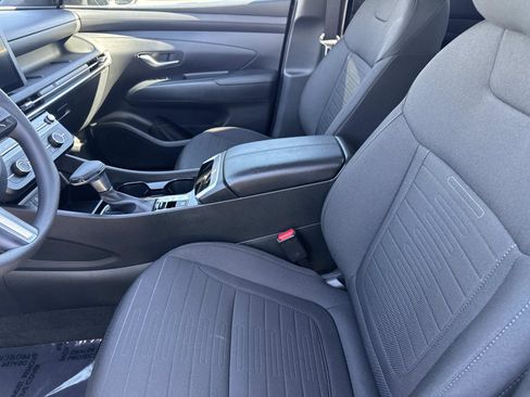 Certified 2025 Hyundai Santa Cruz SE image 25