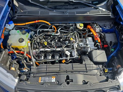 Used 2024 Ford Maverick XLT image 33