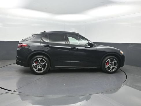 Used 2022 Alfa Romeo Stelvio Sprint AWD/4WD image 35